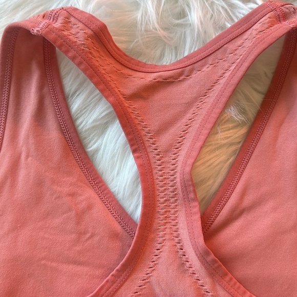 PINK
SEAMLESS LONGLINE SPORTS BRA - Picture 5 of 7